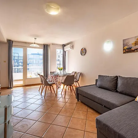 Location 2 Bedroom Next To The Апартаменти *