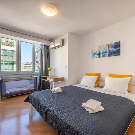 Апартамент Location 2 Bedroom Next To The