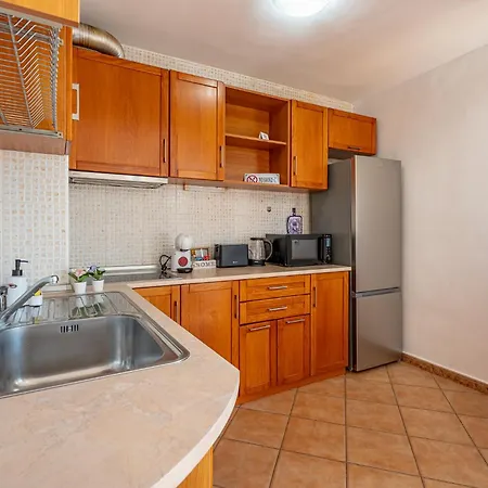 Location 2 Bedroom Next To The Апартаменти