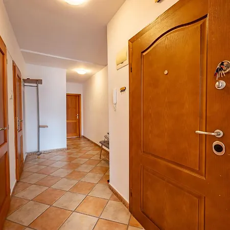 Location 2 Bedroom Next To The * Варна